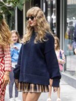 New York Street Taylor Swift Oversized Navy Blue Sweater