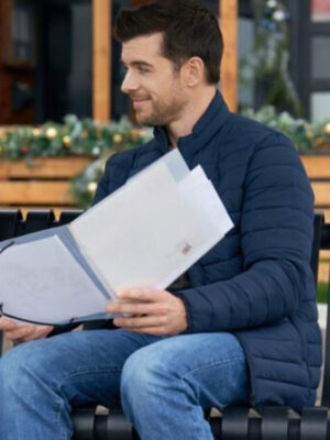 Dan Jeannotte Our Christmas Mural 2023 Blue Jacket