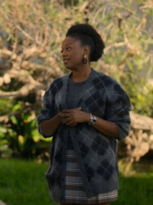Izzy Letts The Lincoln Lawyer S03 Plaid Cardigan