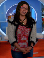 Ugly Betty S04 Betty Suarez White Crochet Jacket